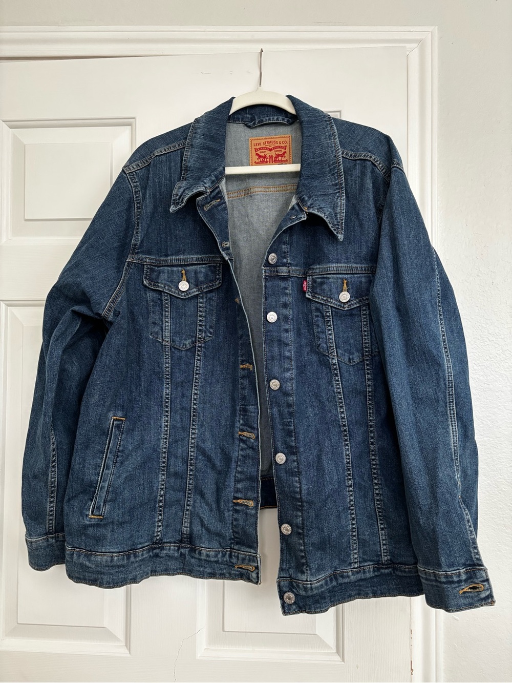Levi's women’s Dark Blue Denim Jacket XXL